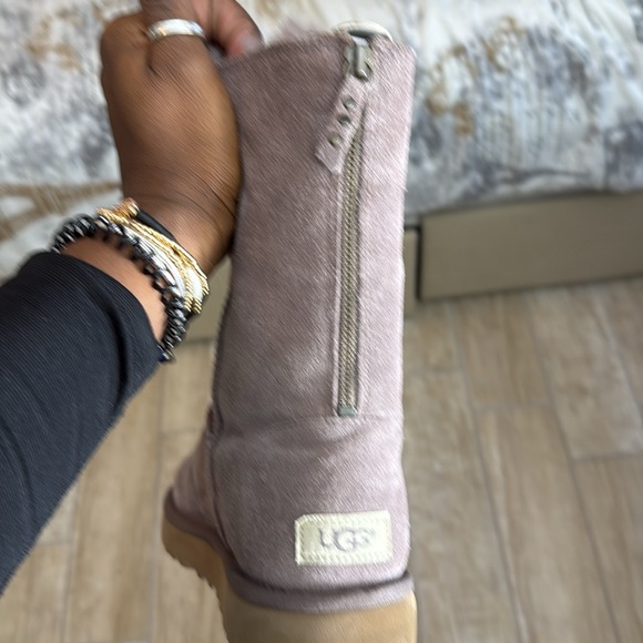 Used. Greyish purple. Zipper back - Picture 7 of 7